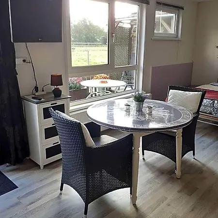 Dirosa Bed & Breakfast 4*